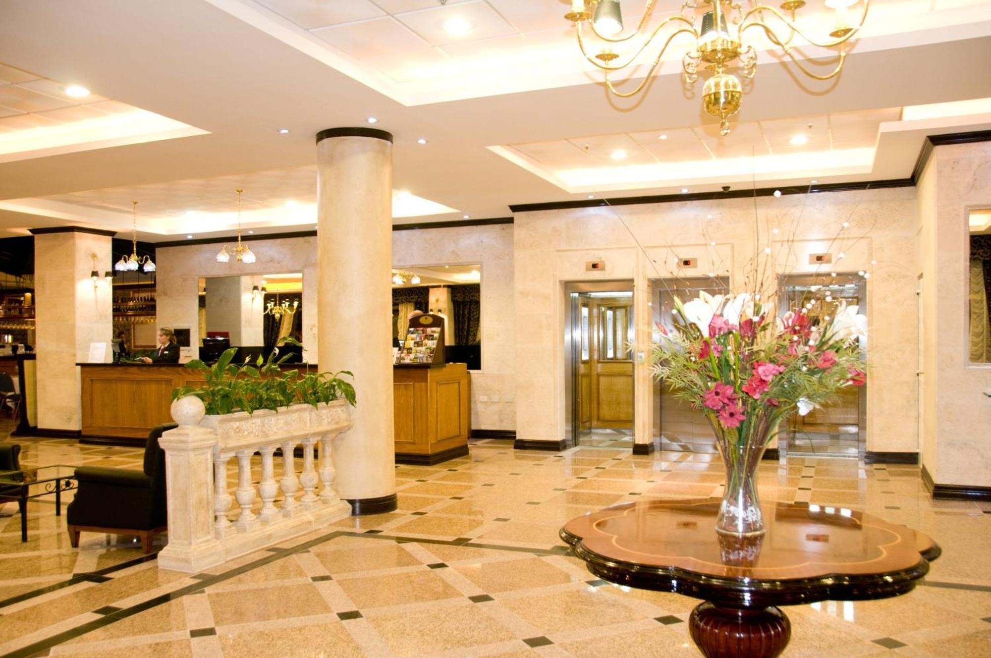 Hotel Ramada By Wyndham Buenos Aires à Vicente López Intérieur photo