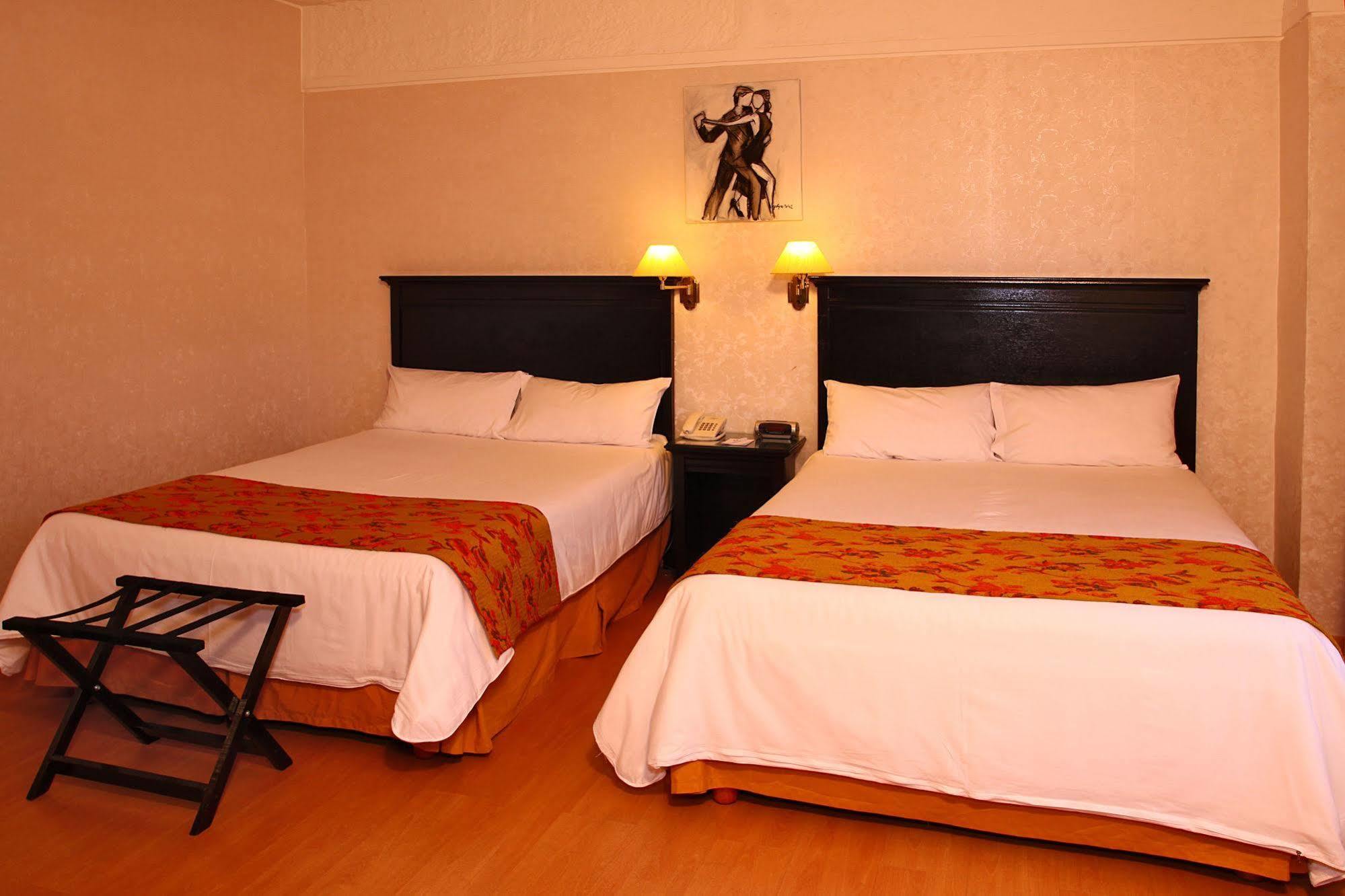 Hotel Ramada By Wyndham Buenos Aires à Vicente López Extérieur photo