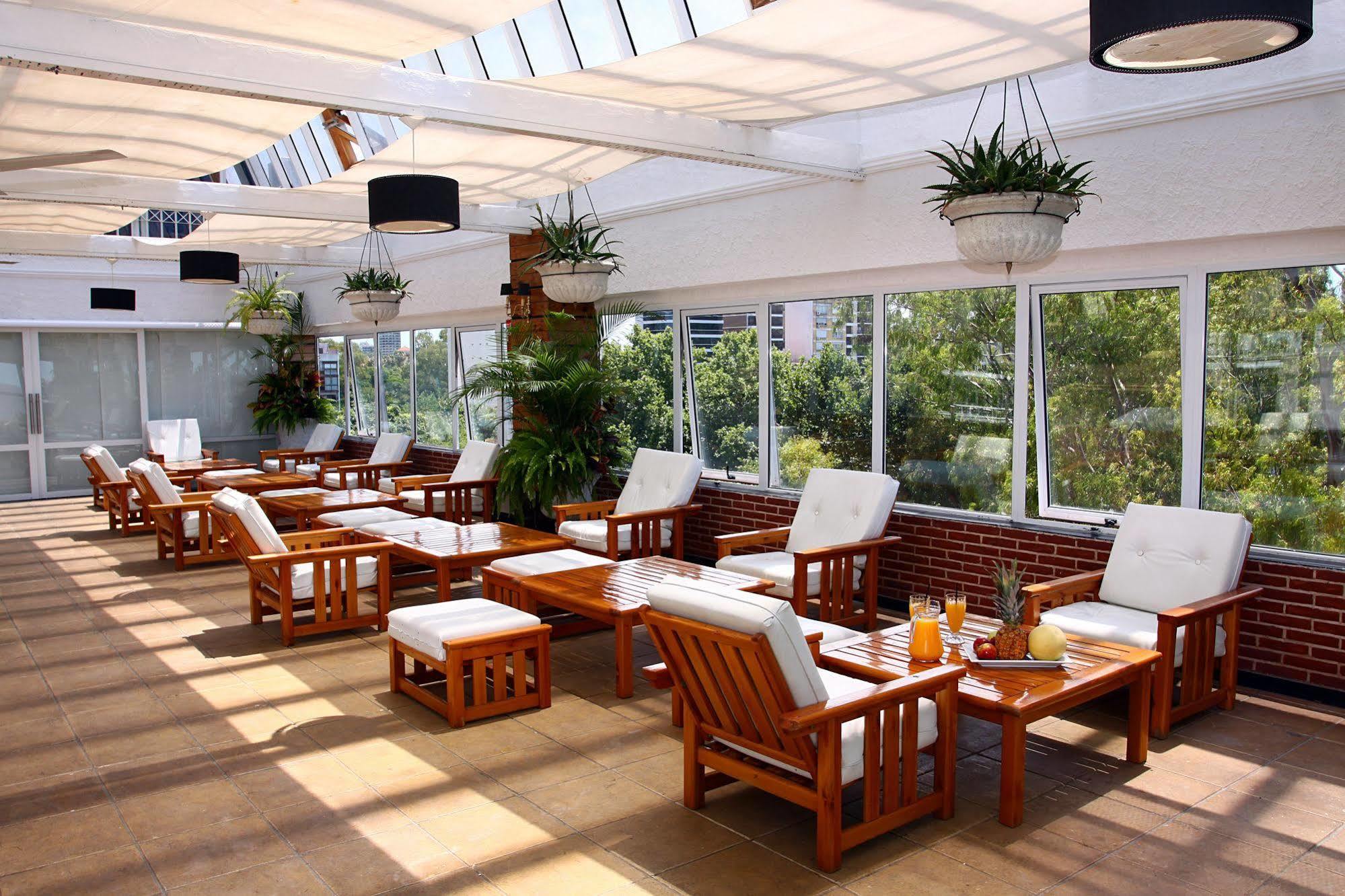 Hotel Ramada By Wyndham Buenos Aires à Vicente López Extérieur photo