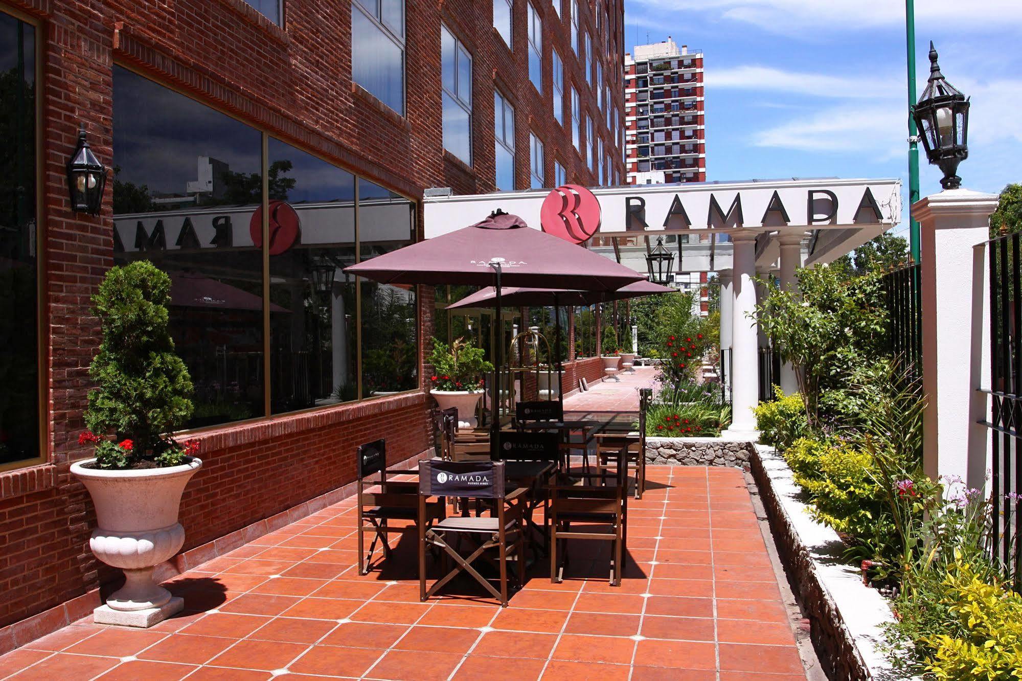Hotel Ramada By Wyndham Buenos Aires à Vicente López Extérieur photo